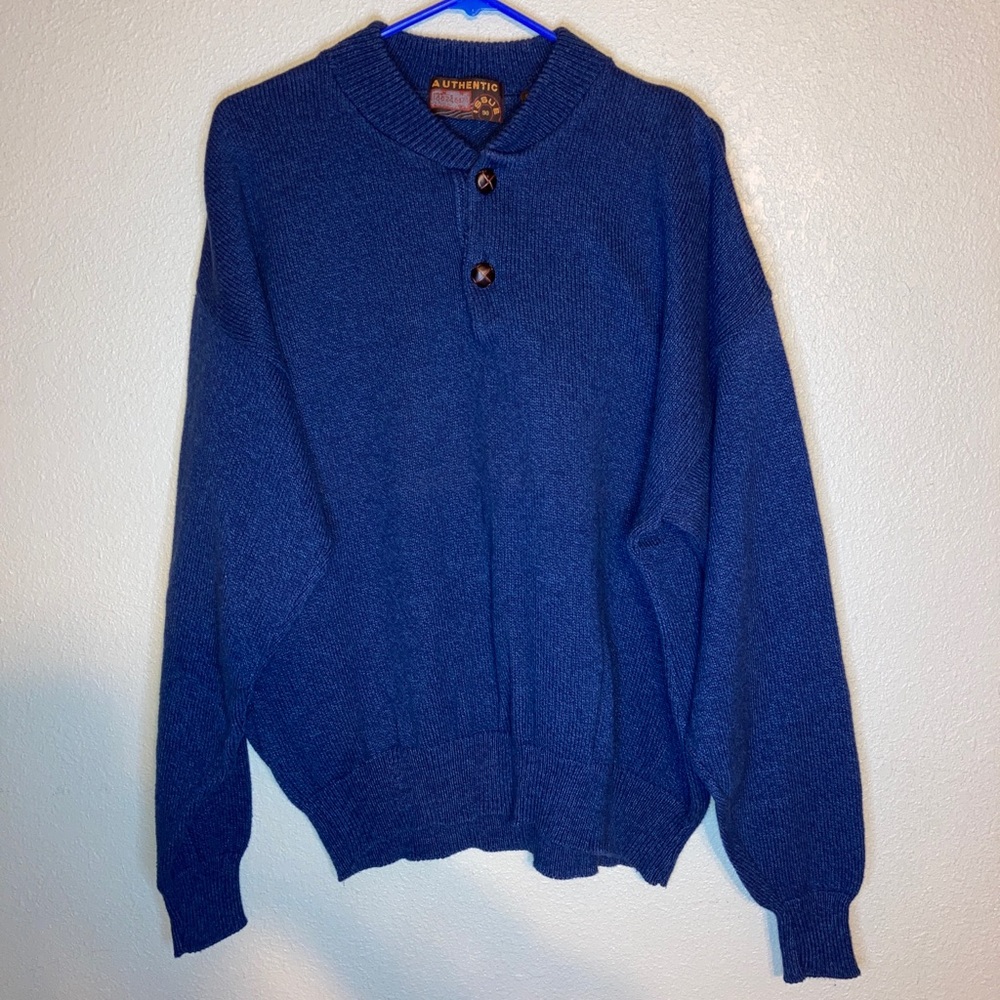 Men’s Sweatshirt By Authentic XL.